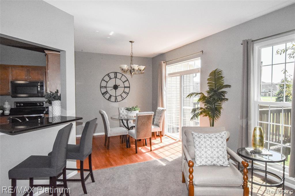 1661 Sanctuary Circle Property Photo 8