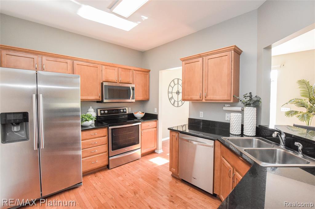 1661 Sanctuary Circle Property Photo 10