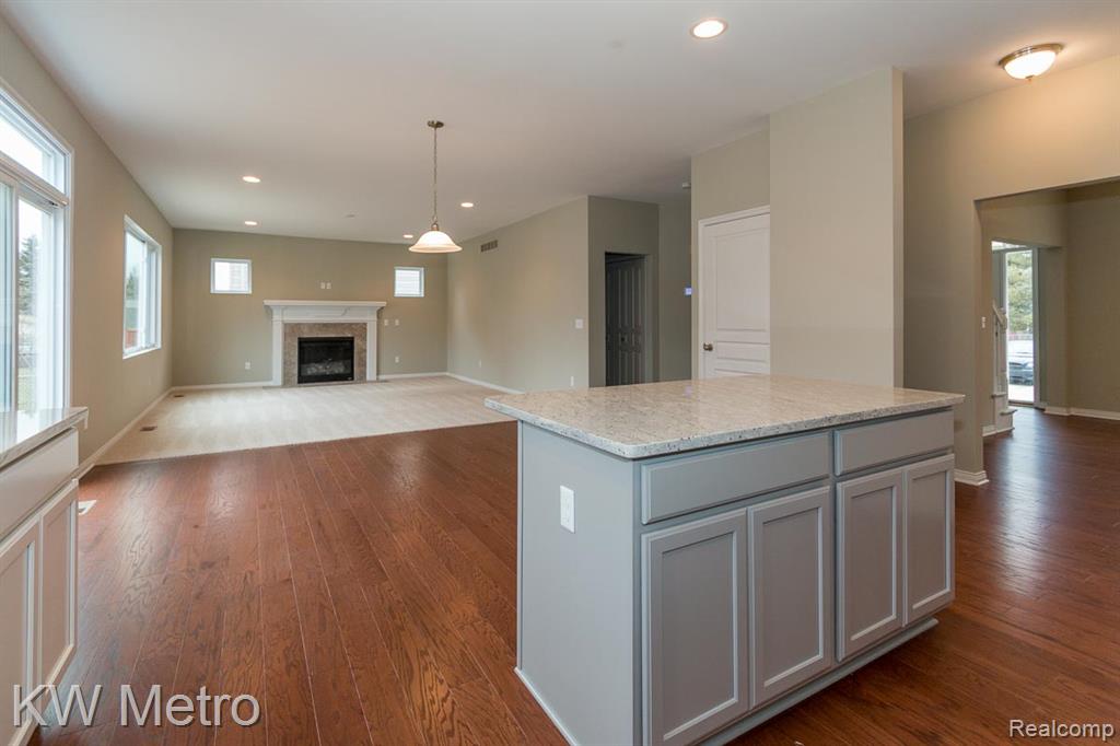 34641 John Bartley Circle Property Photo 5
