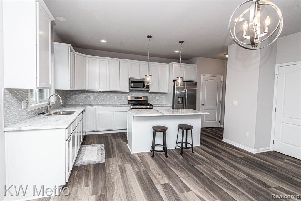 34641 John Bartley Circle Property Photo 6