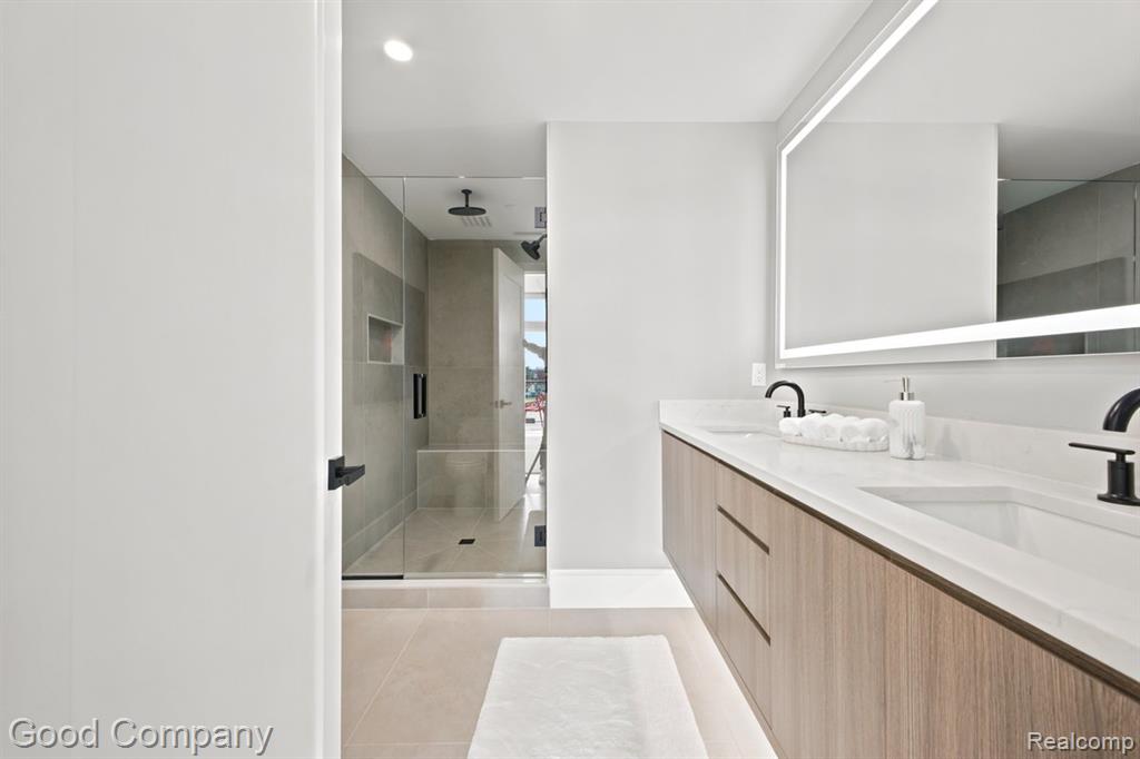 110 Austin Avenue Property Photo 26