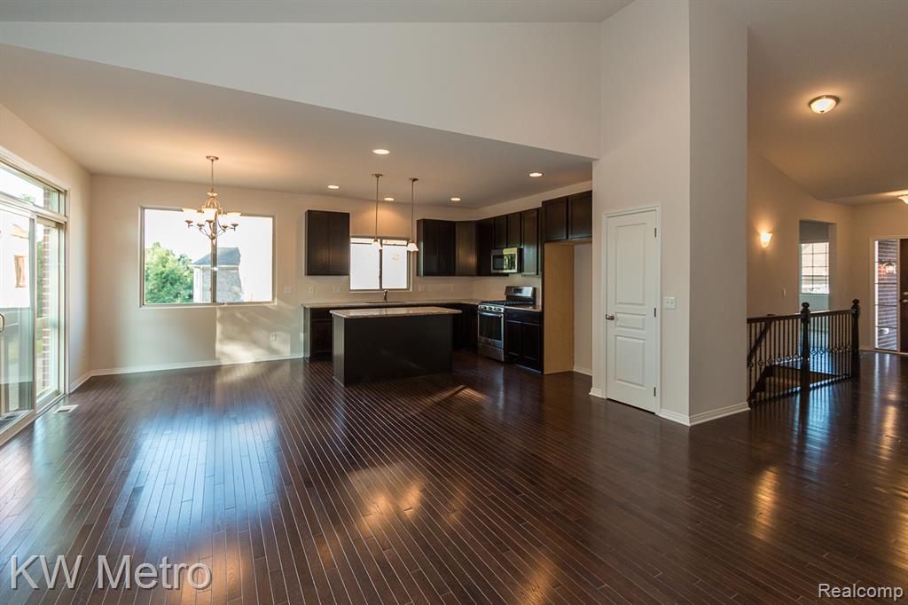 34632 John Bartley Circle Property Photo 3