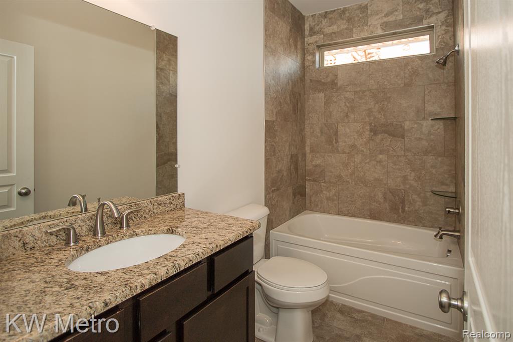 34632 John Bartley Circle Property Photo 10