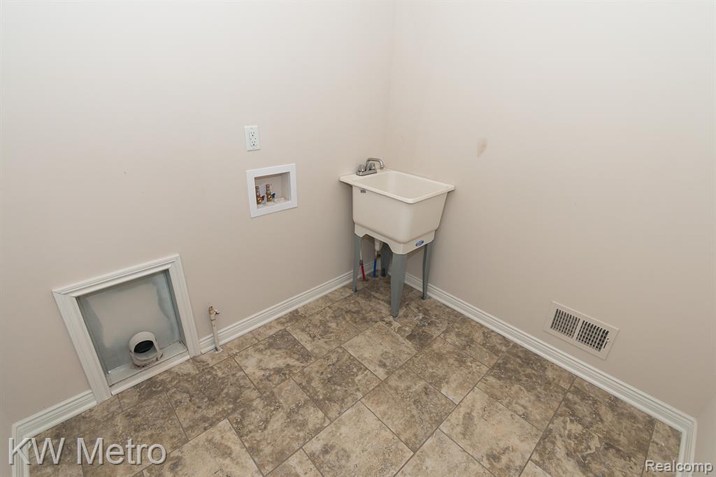 34632 John Bartley Circle Property Photo 11