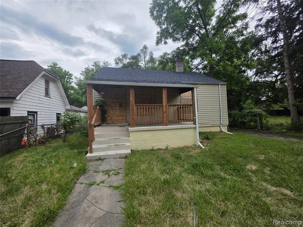 16754 W Parkway Street Property Photo 1