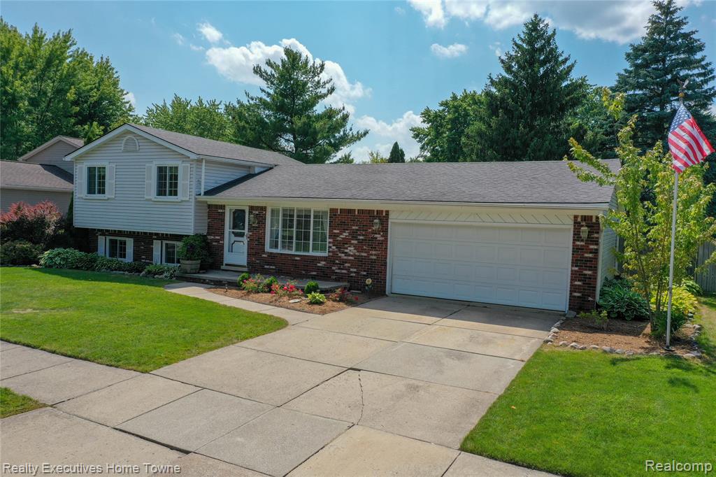 536 Central Street Property Photo 1