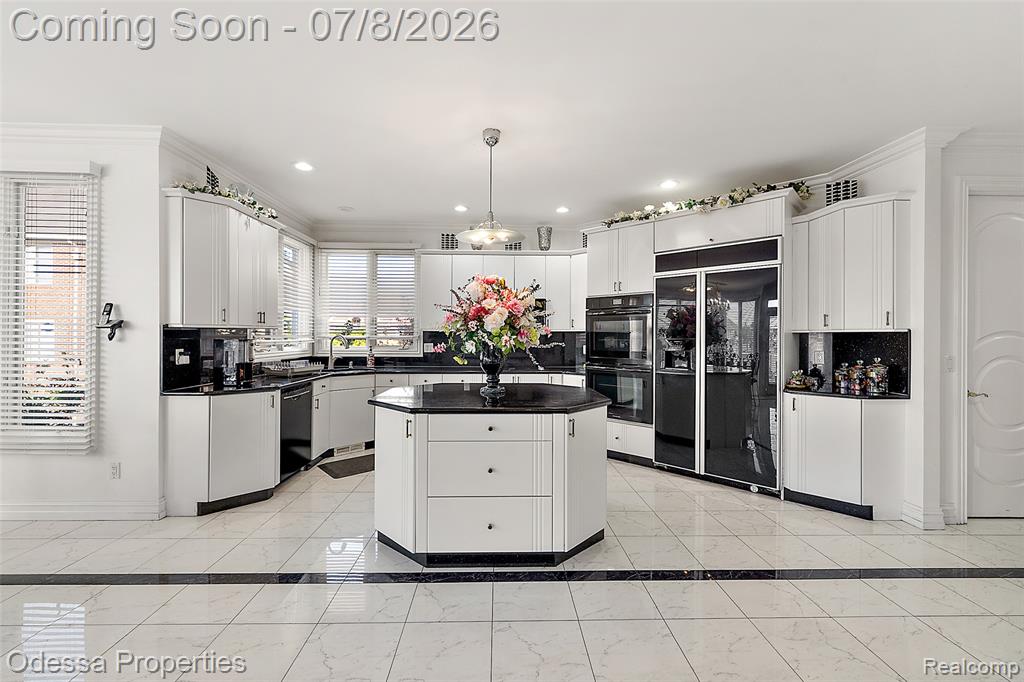 12984 Azure Drive Property Photo 16