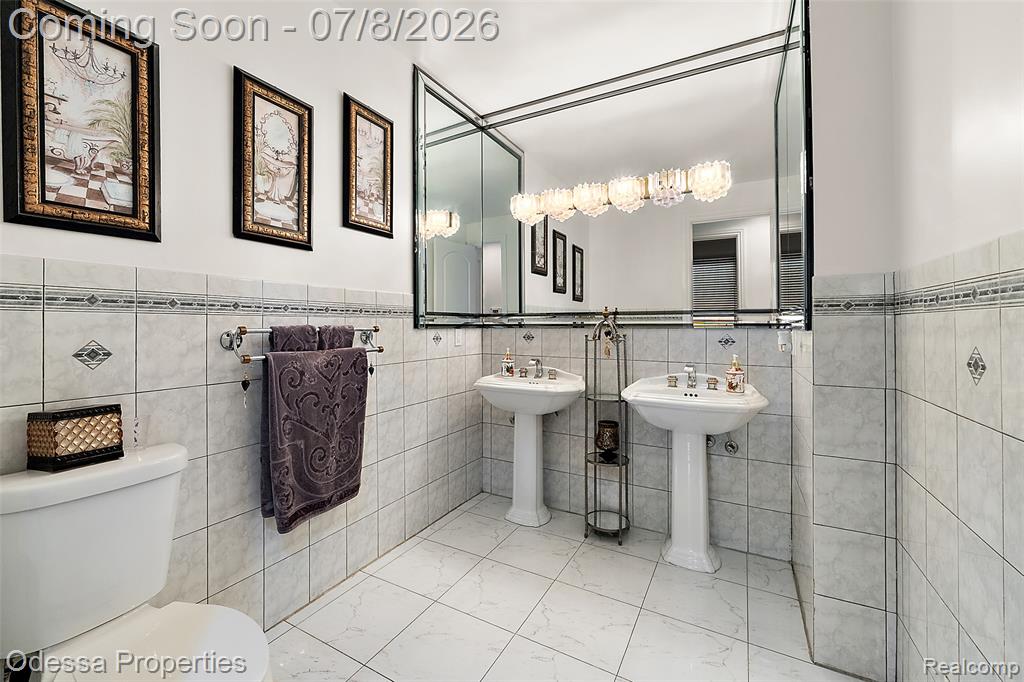 12984 Azure Drive Property Photo 29