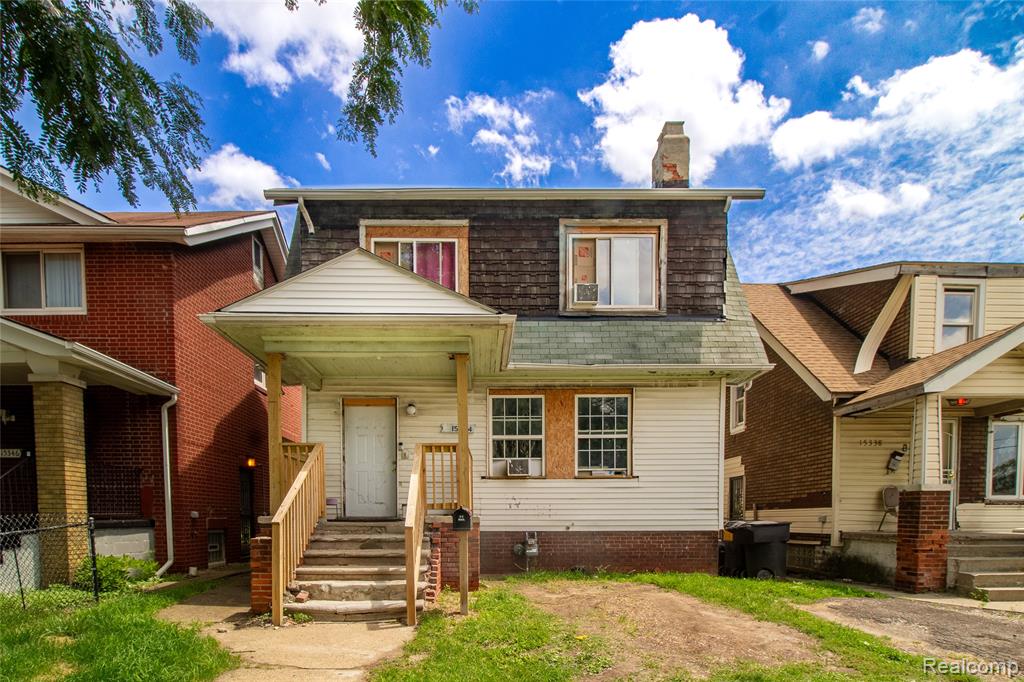 15344 Dexter Avenue Property Photo 1