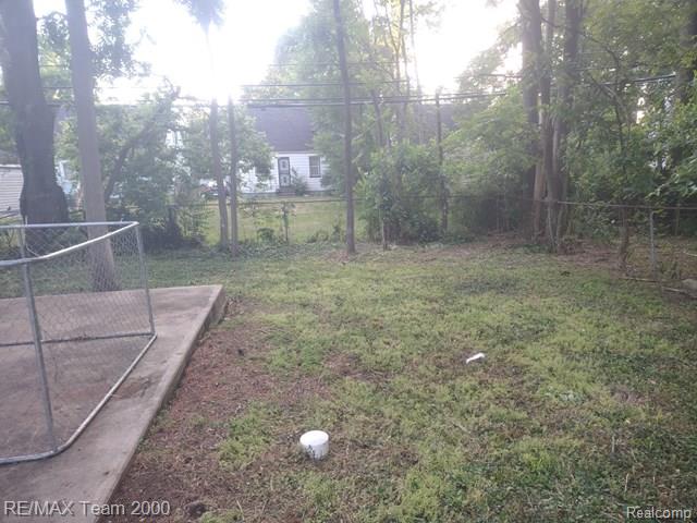 19749 Glastonbury Road Property Photo 19