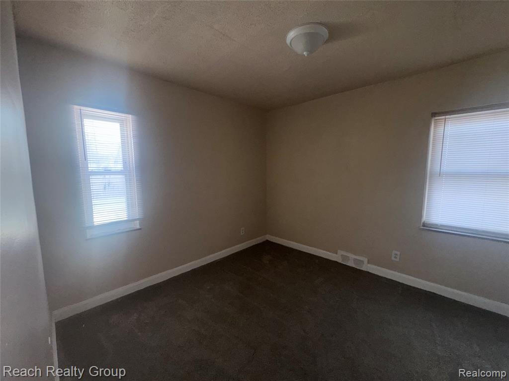 5546 Lodewyck Street Property Photo 10