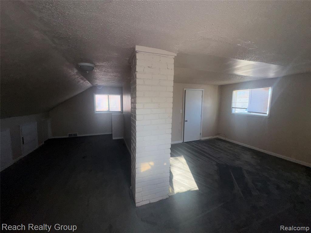 5546 Lodewyck Street Property Photo 16