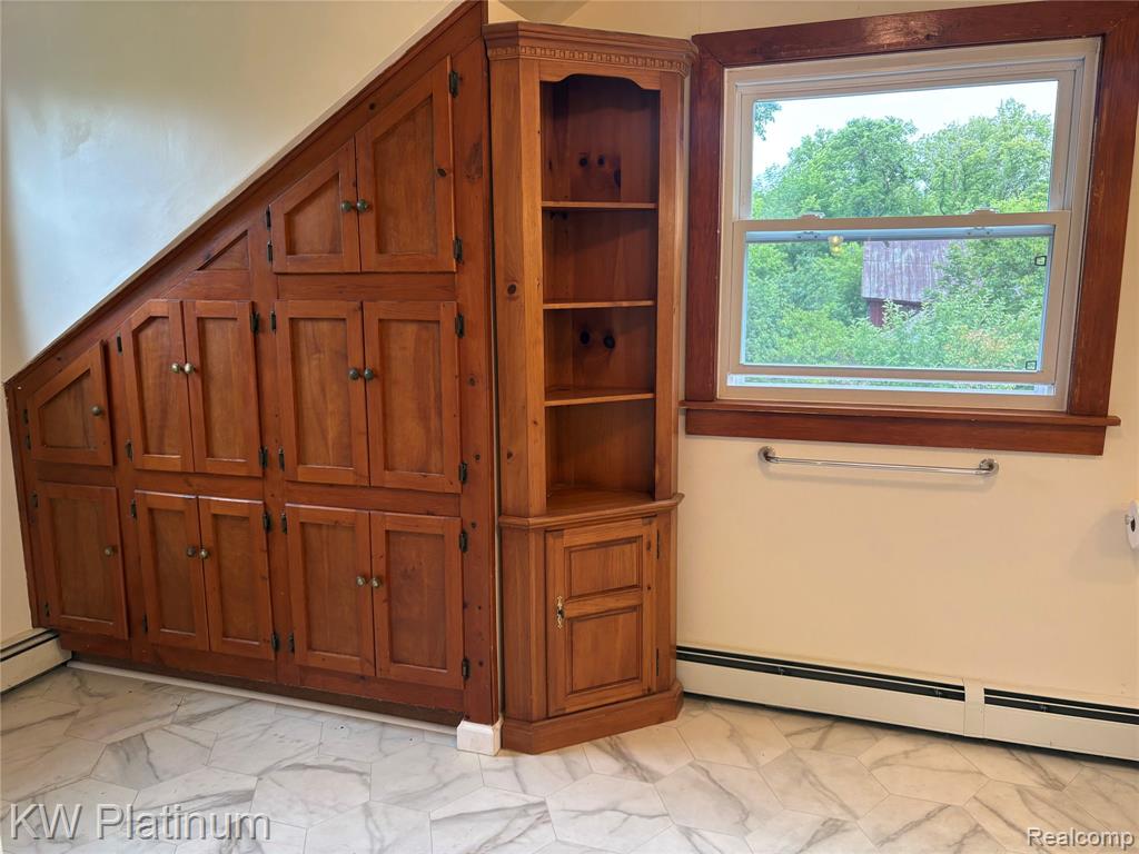 7280 North Road Property Photo 4