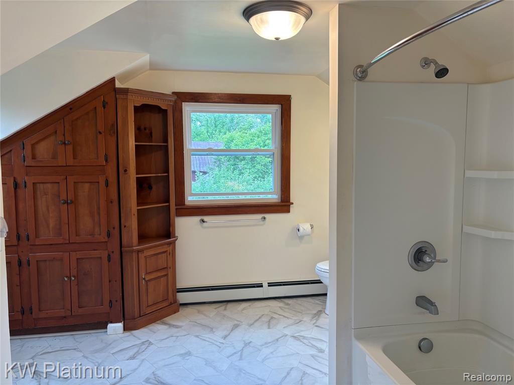 7280 North Road Property Photo 5