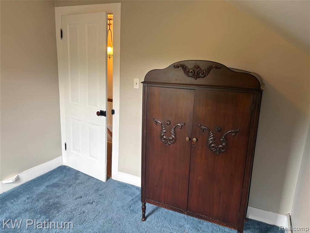 7280 North Road Property Photo 8
