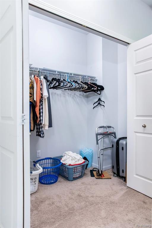 29509 Woodpark Circle Property Photo 11