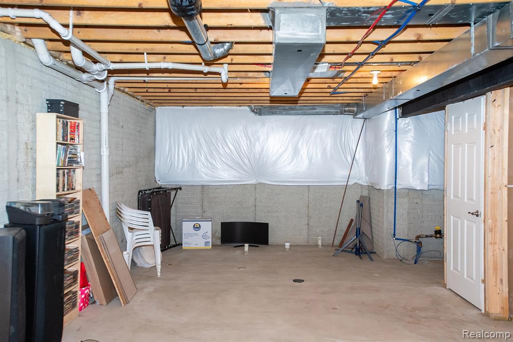 29509 Woodpark Circle Property Photo 21