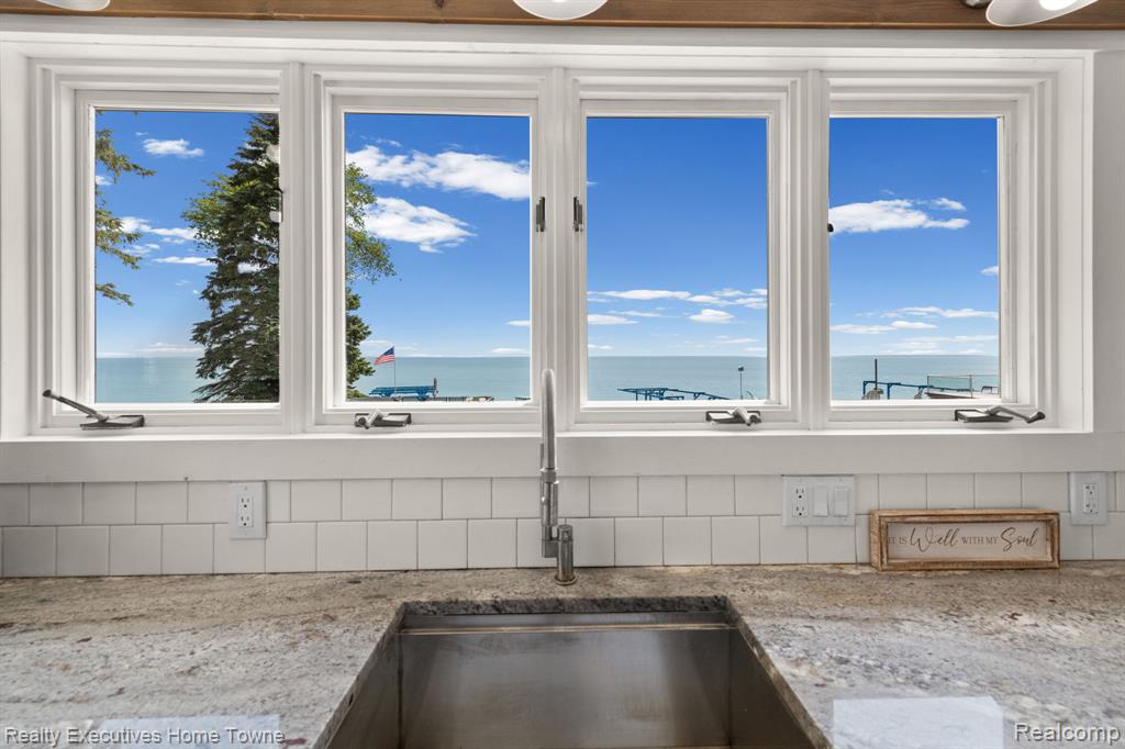 8308 Lakeshore Property Photo 41