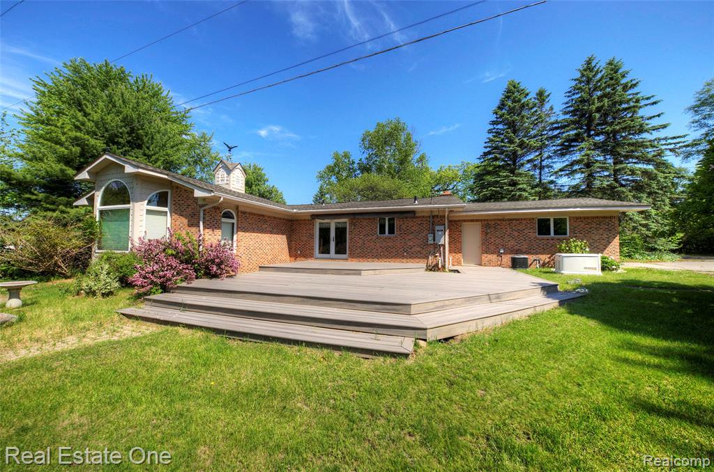 3125 W Commerce Road Property Photo 1