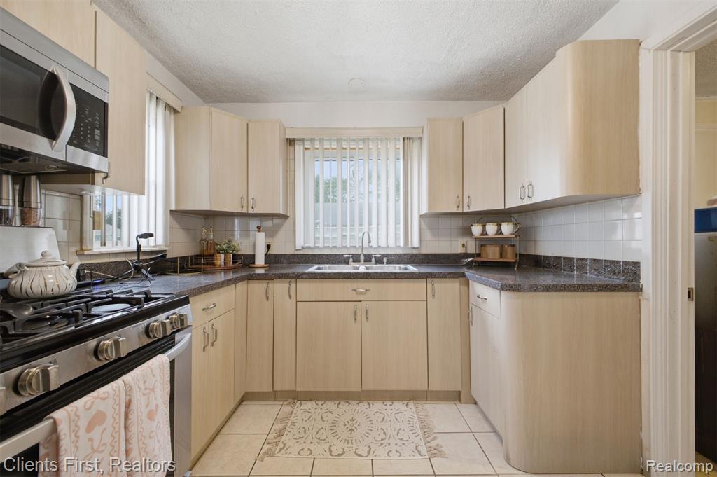 15182 Cooper Street Property Photo 17
