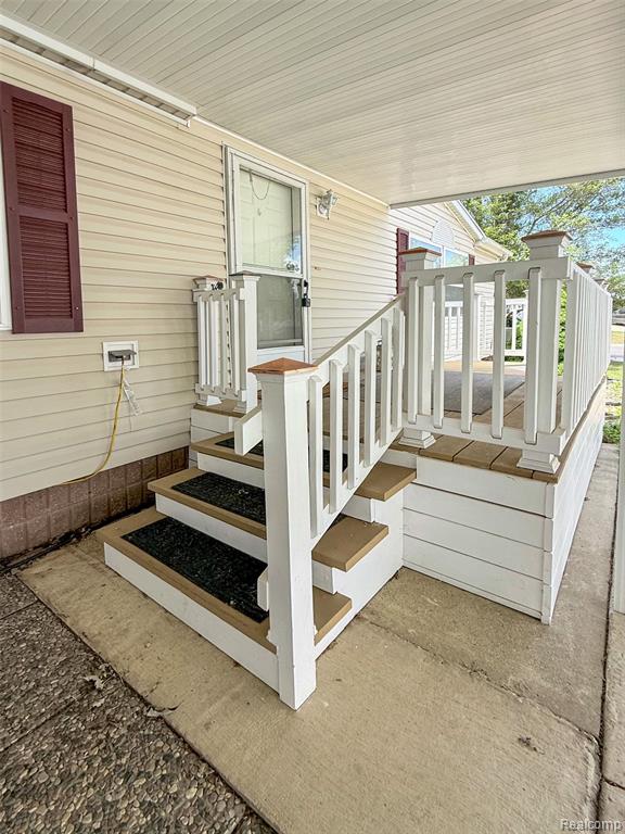 416 Raisin River Drive Property Photo 30