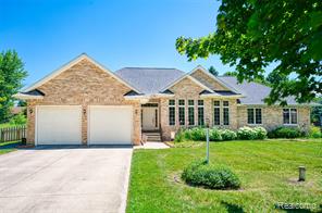 5382 Meadowlawn Road Property Photo 1