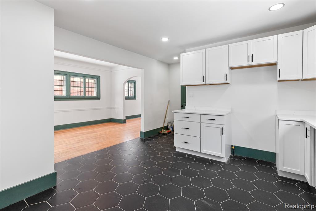 4767 Sturtevant Street Property Photo 12
