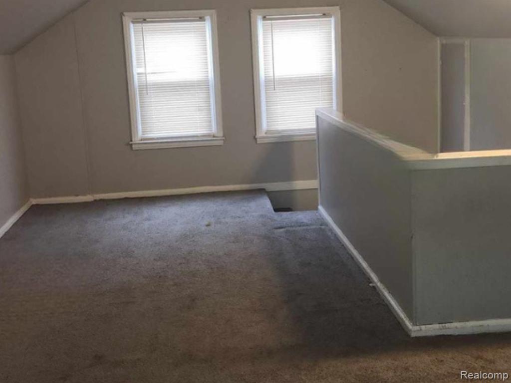 11776 Rossiter Street Property Photo 4