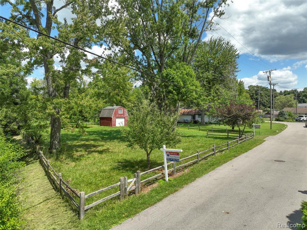 Lot 2 Elmhurst Drive Property Photo 5
