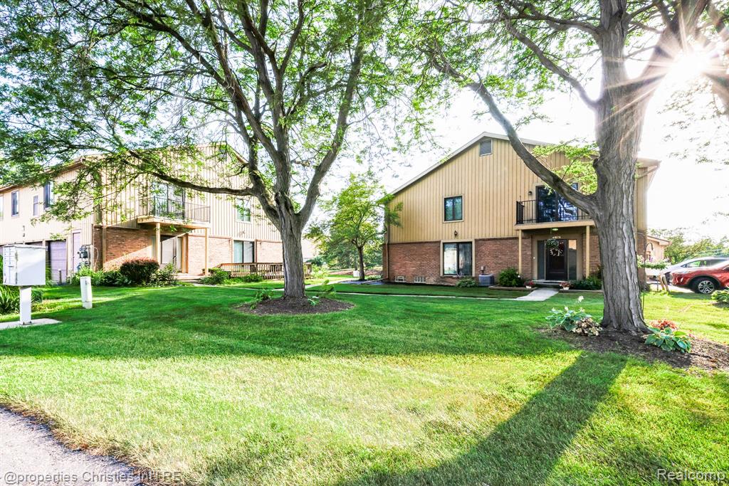 41678 Bedford Drive Property Photo 5