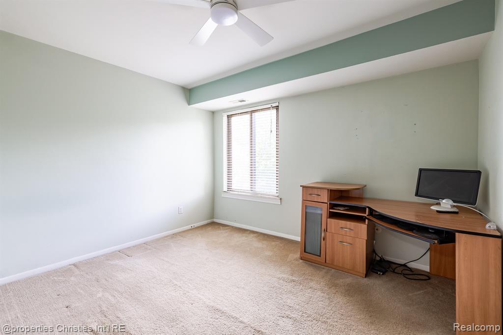 41678 Bedford Drive Property Photo 19