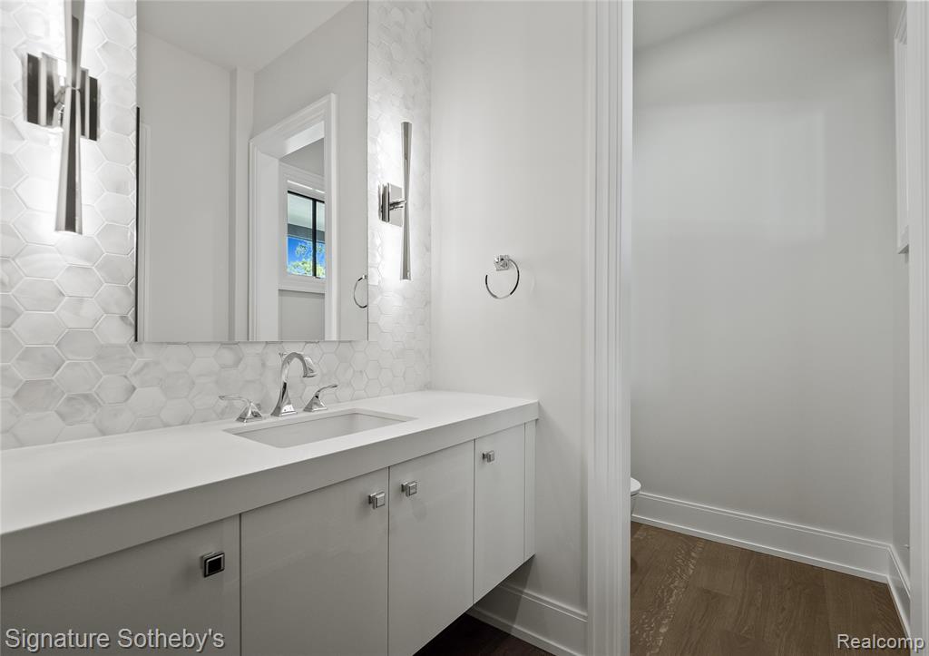 1120 Lyonhurst Street Property Photo 15