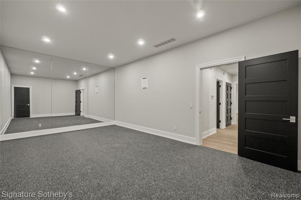 1120 Lyonhurst Street Property Photo 39