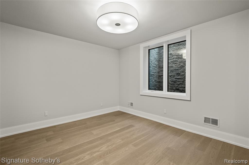 1120 Lyonhurst Street Property Photo 40