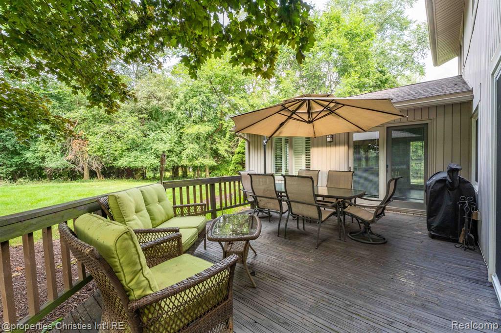 2766 Acorn Road Property Photo 16
