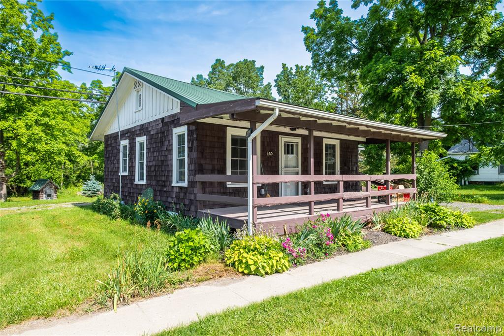 360 S State Road Property Photo 3