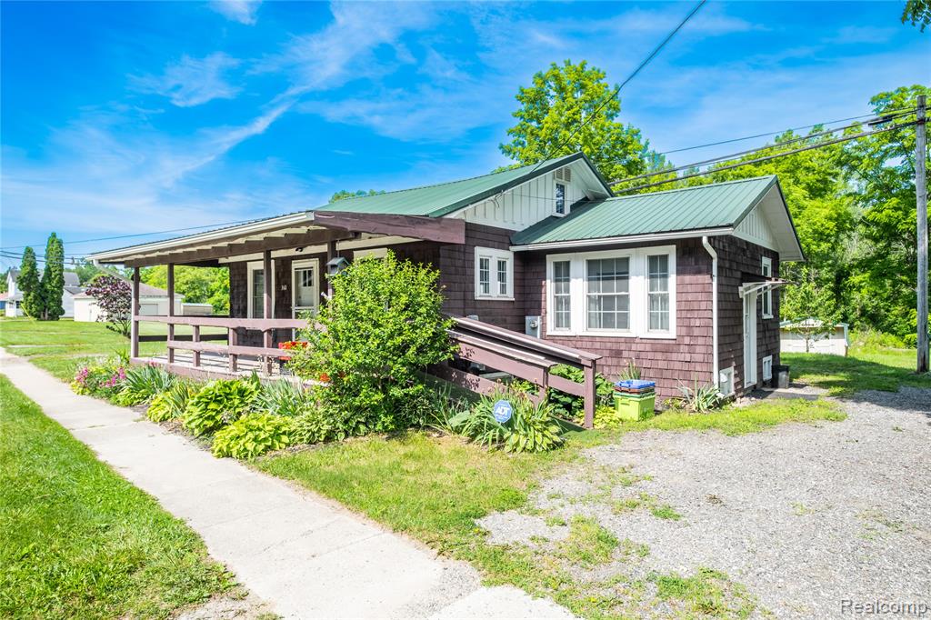 360 S State Road Property Photo 4