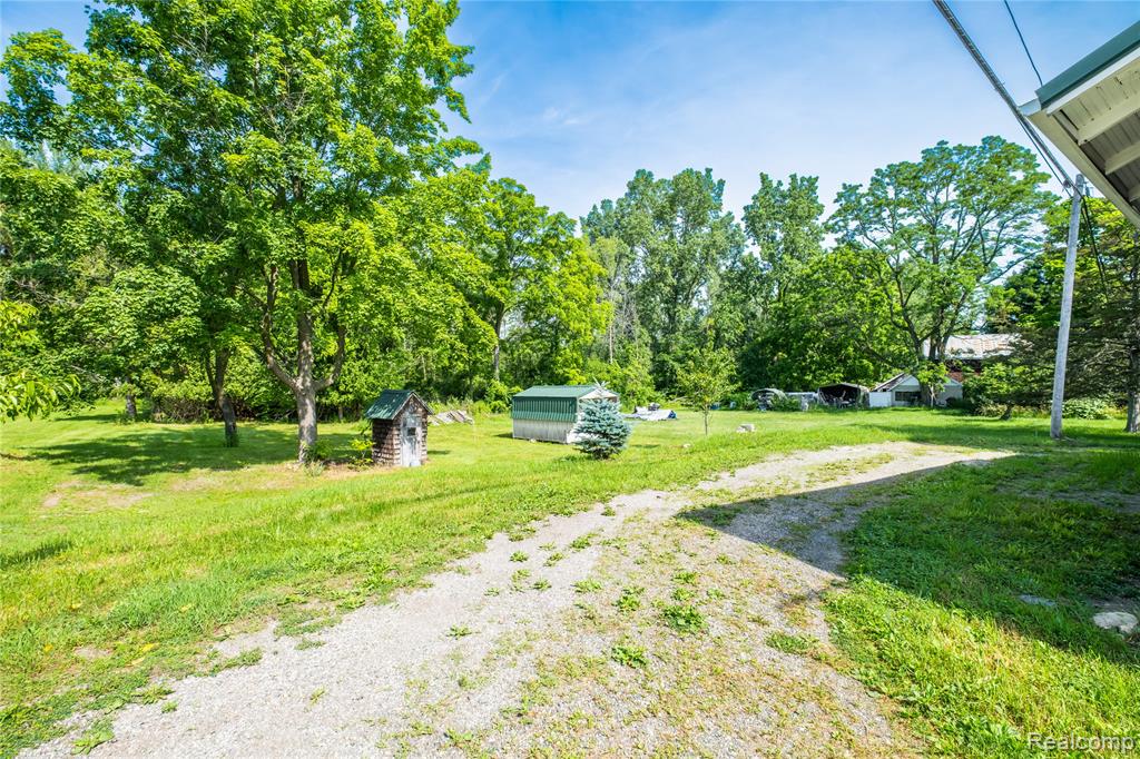 360 S State Road Property Photo 17