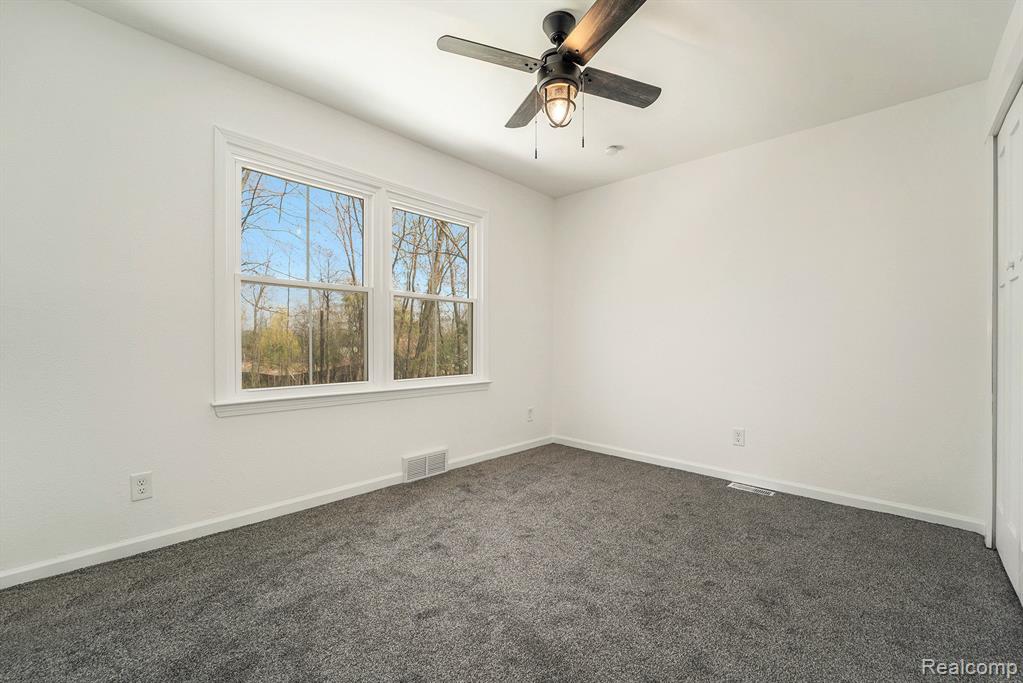 26914 Pebblestone Street Property Photo 17