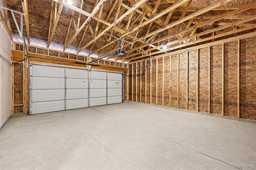 749 Lone Oak Way Property Photo 16