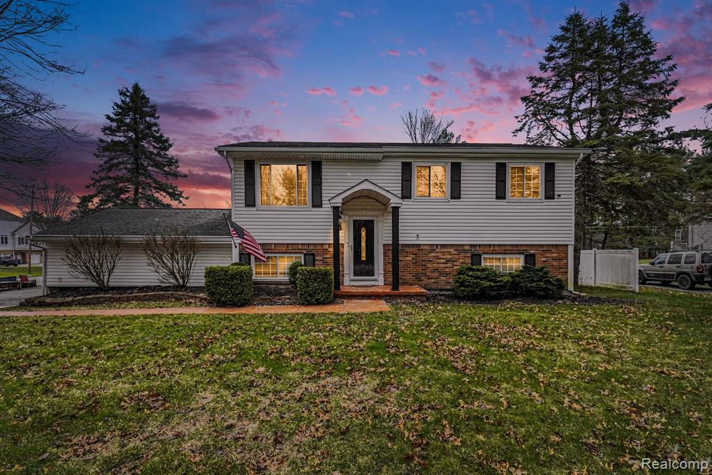 1784 Byron Road