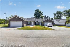 26640 Orchard Lake Road Property Photo 5