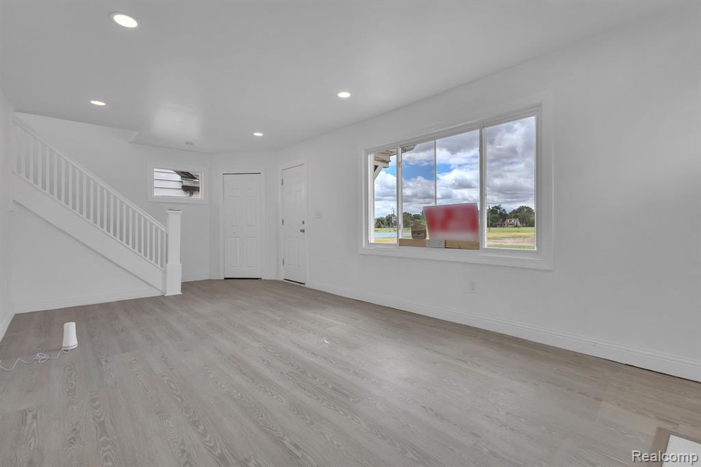 12796 Cherrylawn Street Property Photo 11