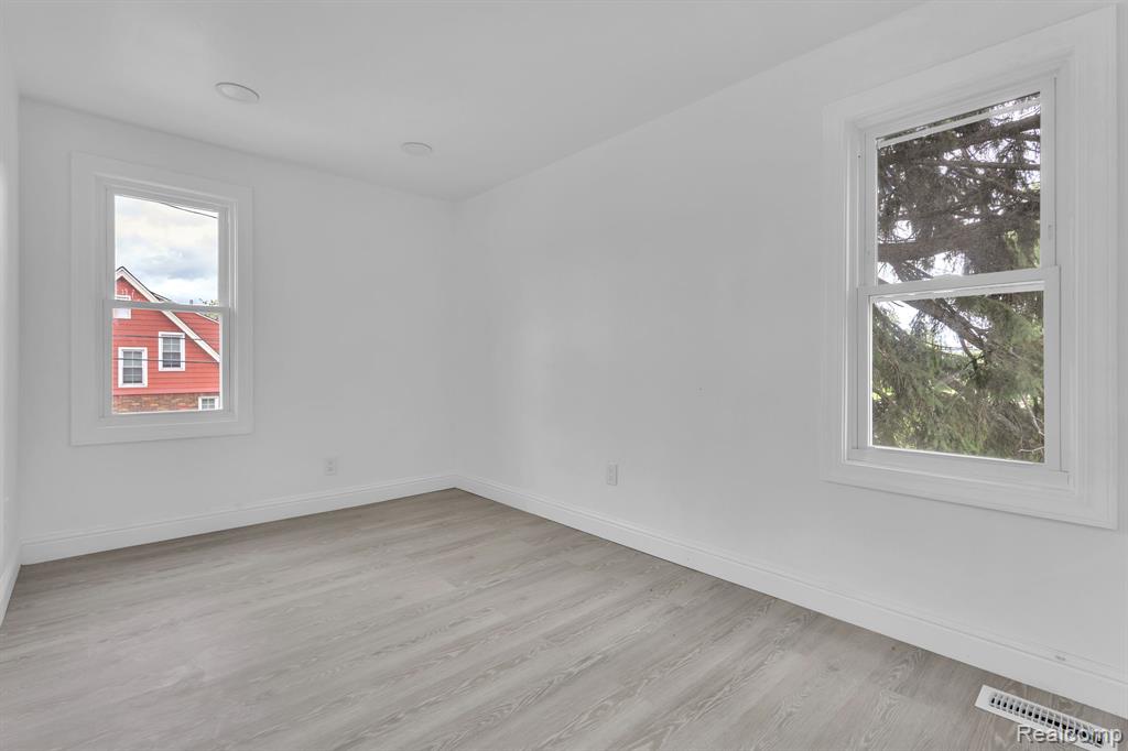 12796 Cherrylawn Street Property Photo 22