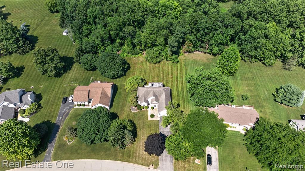 5128 Queensway Property Photo 63