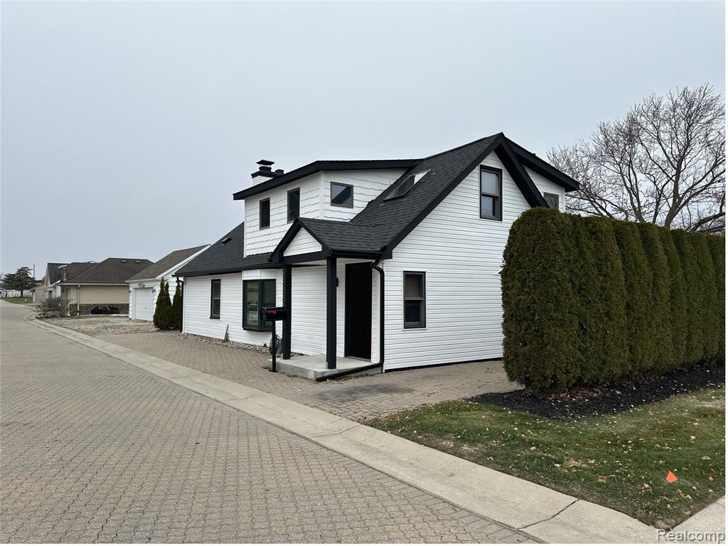 48481 Harbor Drive Property Photo 1