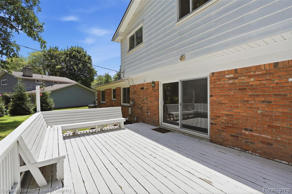 4301 Macqueen Drive Property Photo 60