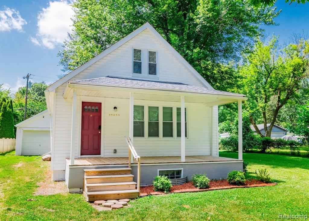 25450 6th Street Property Photo 1