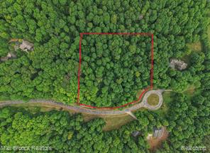 0000 Mackinaw Ridge Property Photo 2
