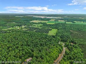 0000 Mackinaw Ridge Property Photo 10